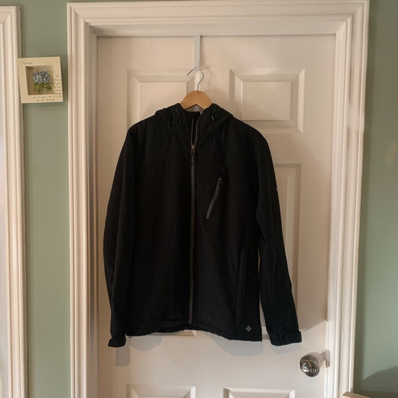 Mens Columbia Omni-Wind Black hooded jacket. Gently used. Flaws shown. Large - Picture 13 of 14